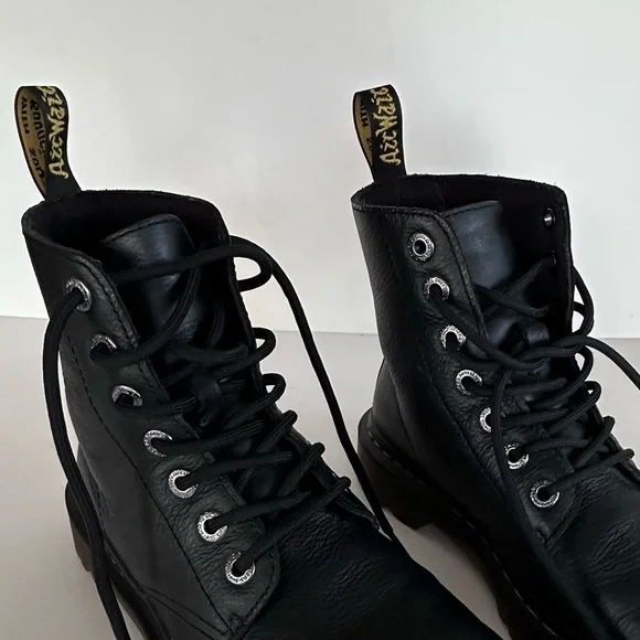 Dr. Marten's Luana Smooth Leather Lace Up Combat Boots Women's 6 Black - Picture 7 of 12